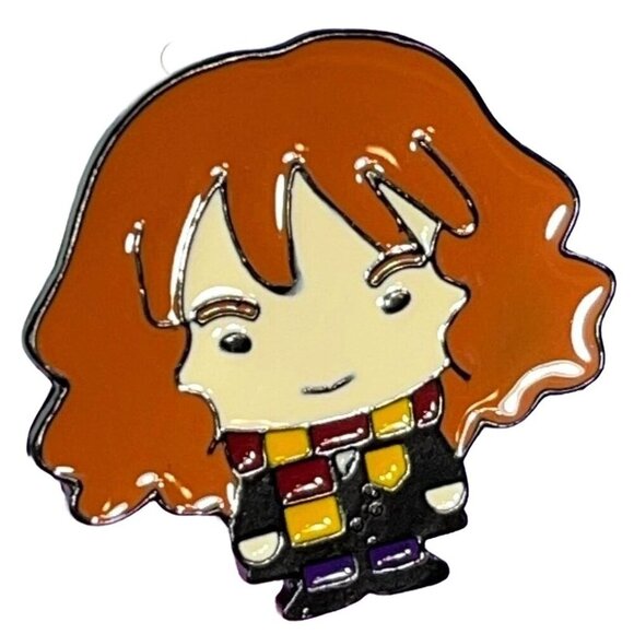 Hermione Red Scarf Lapel Pin Granger Harry Badge Brooch Accessories Jewelry Gift - Picture 1 of 5